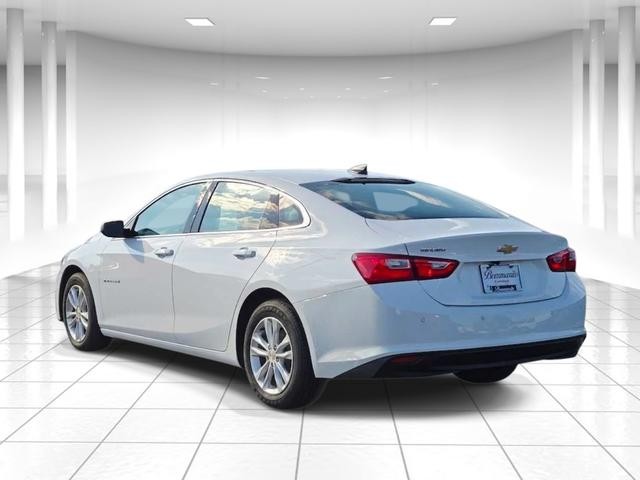 Chevrolet Malibu Vehicle Full-screen Gallery Image 03