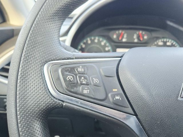 Chevrolet Malibu Vehicle Full-screen Gallery Image 16
