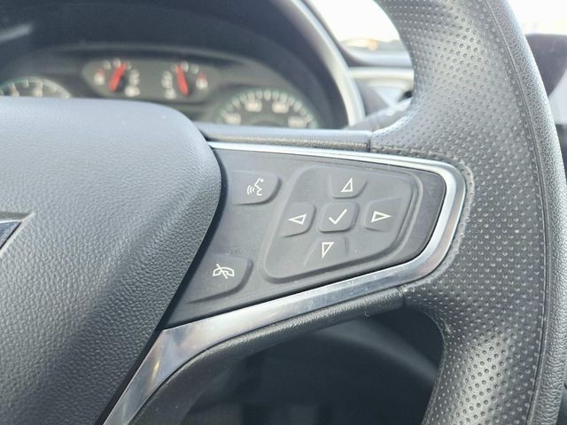 Chevrolet Malibu Vehicle Full-screen Gallery Image 17