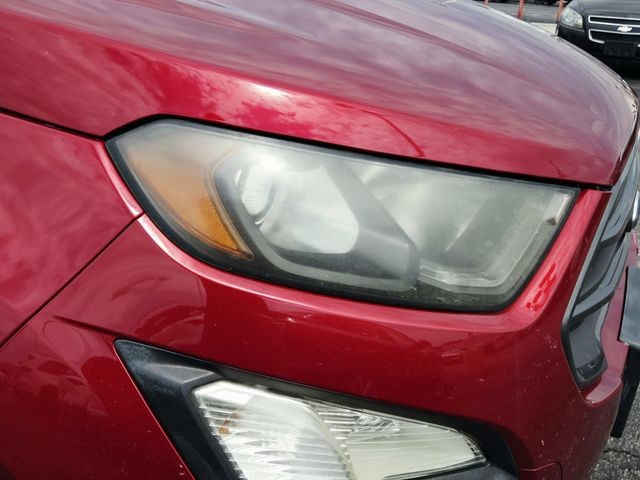 Ford EcoSport Vehicle Full-screen Gallery Image 06