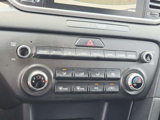 Kia Sportage Vehicle Full-screen Gallery Image 16