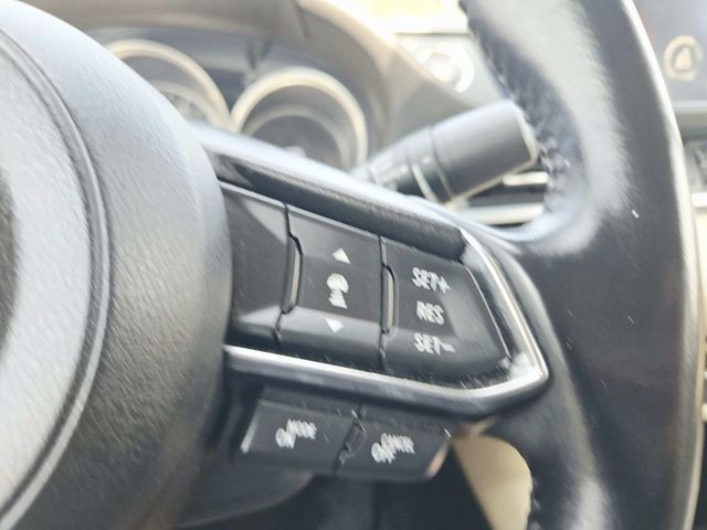 Mazda Mazda6 Vehicle Full-screen Gallery Image 17