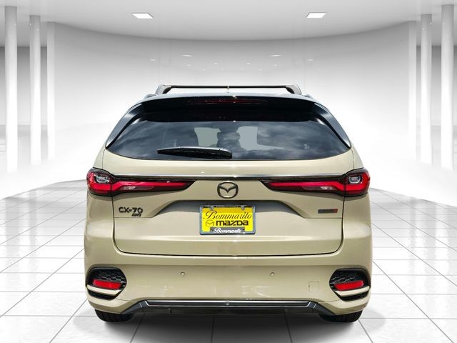 Mazda CX-70 Vehicle Full-screen Gallery Image 04