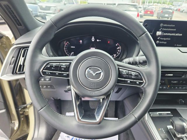 Mazda CX-70 Vehicle Full-screen Gallery Image 17
