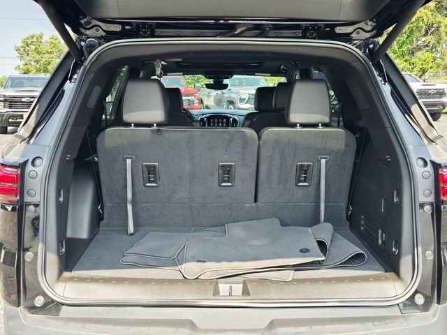 Chevrolet Traverse Vehicle Full-screen Gallery Image 12