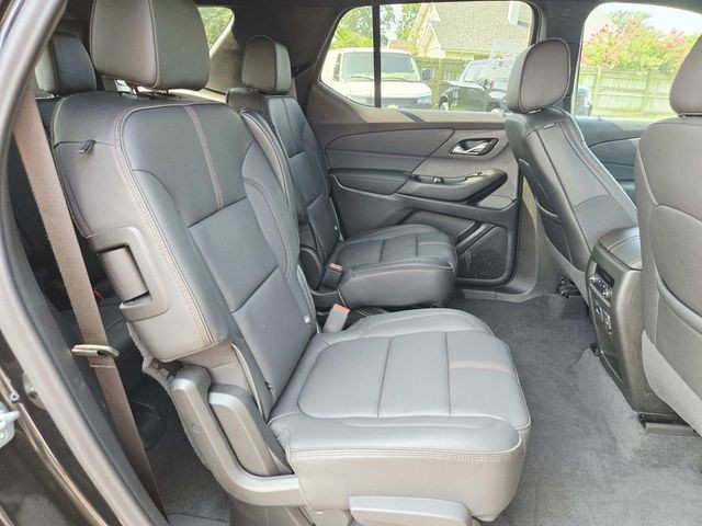 Chevrolet Traverse Vehicle Full-screen Gallery Image 16