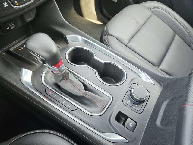 Chevrolet Traverse Vehicle Full-screen Gallery Image 32