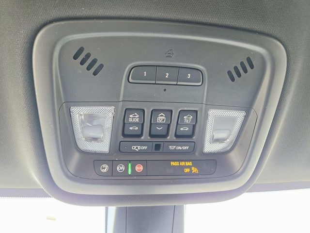 Chevrolet Traverse Vehicle Full-screen Gallery Image 35