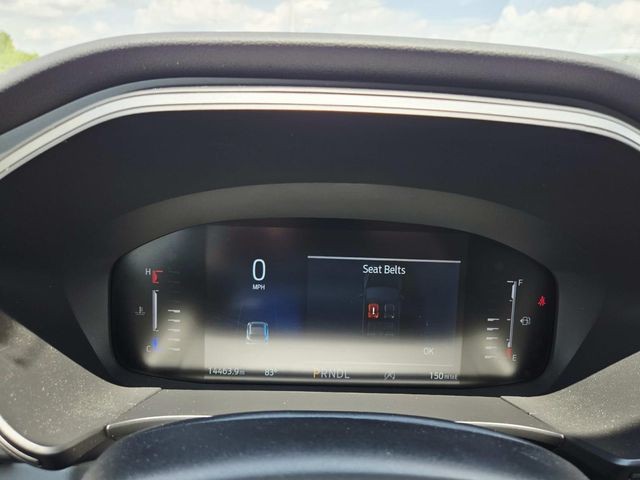 Ford Escape Vehicle Full-screen Gallery Image 18