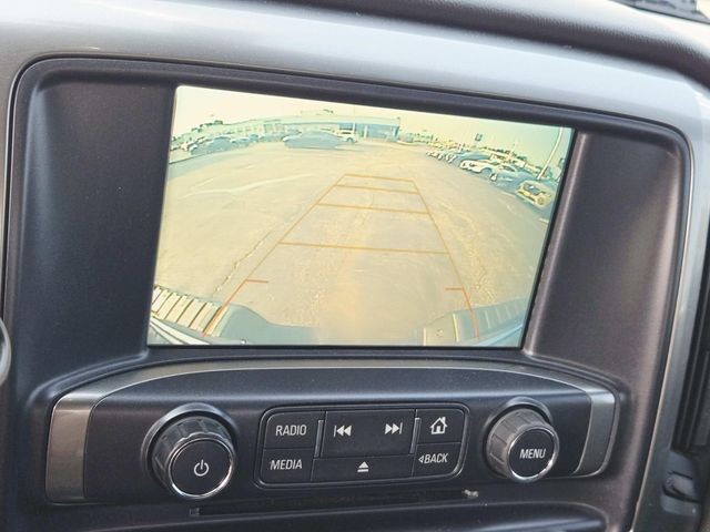 Chevrolet Silverado 1500 Vehicle Full-screen Gallery Image 14