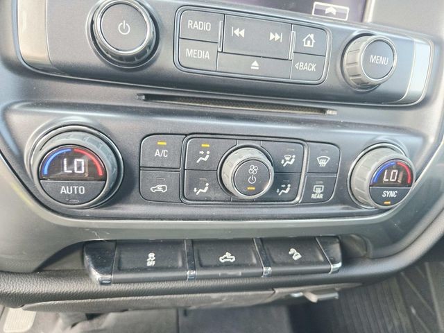 Chevrolet Silverado 1500 Vehicle Full-screen Gallery Image 15