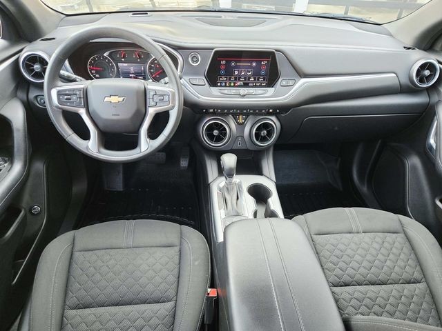 Chevrolet Blazer Vehicle Full-screen Gallery Image 06
