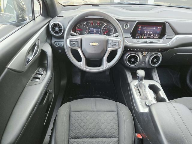 Chevrolet Blazer Vehicle Full-screen Gallery Image 07