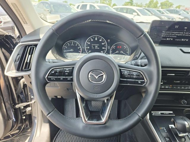 Mazda CX-90 Vehicle Full-screen Gallery Image 17