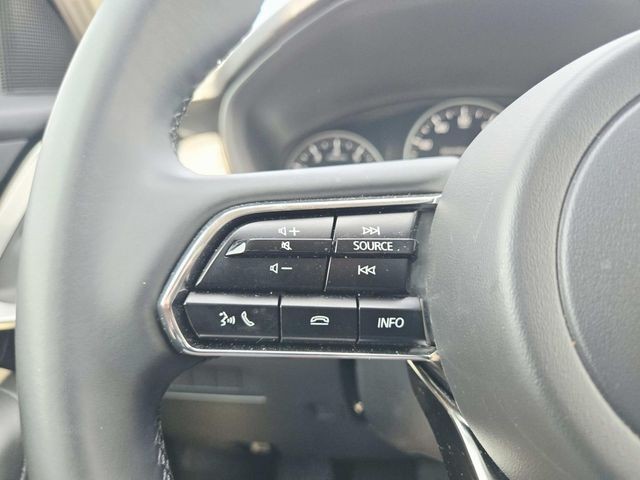 Mazda CX-90 Vehicle Full-screen Gallery Image 18
