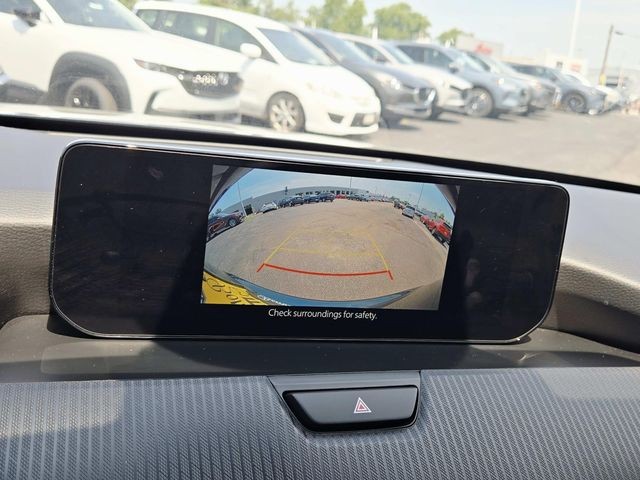 Mazda CX-90 Vehicle Full-screen Gallery Image 24