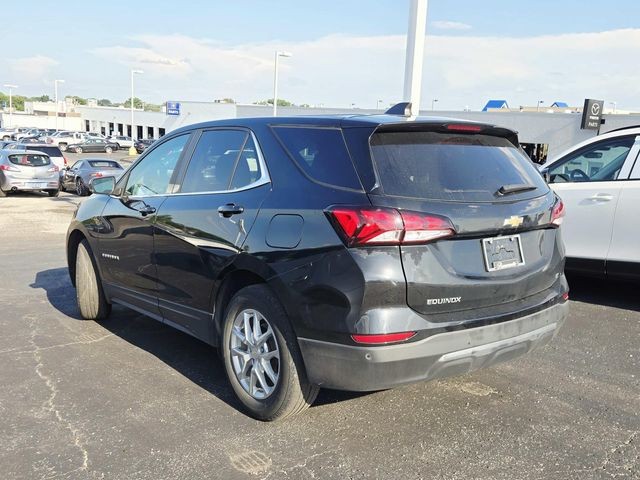 Chevrolet Equinox Vehicle Full-screen Gallery Image 02