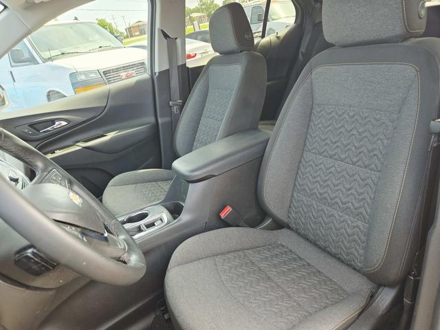 Chevrolet Equinox Vehicle Full-screen Gallery Image 07