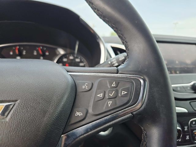 Chevrolet Equinox Vehicle Full-screen Gallery Image 12