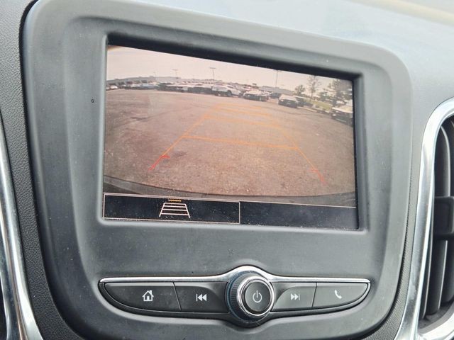 Chevrolet Equinox Vehicle Full-screen Gallery Image 16