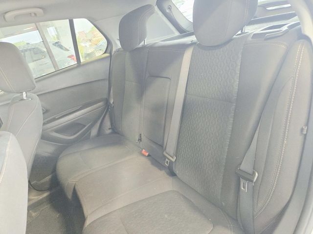 Chevrolet Trax Vehicle Full-screen Gallery Image 08