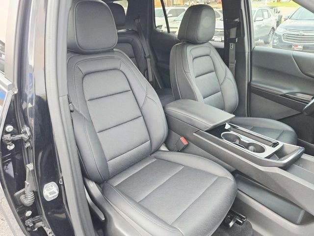 Chevrolet Equinox Vehicle Full-screen Gallery Image 12