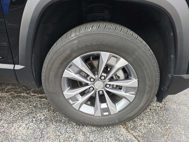 Chevrolet Equinox Vehicle Full-screen Gallery Image 13