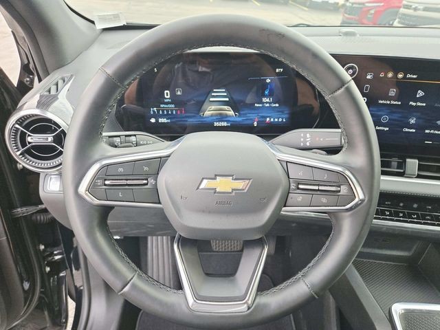 Chevrolet Equinox Vehicle Full-screen Gallery Image 14