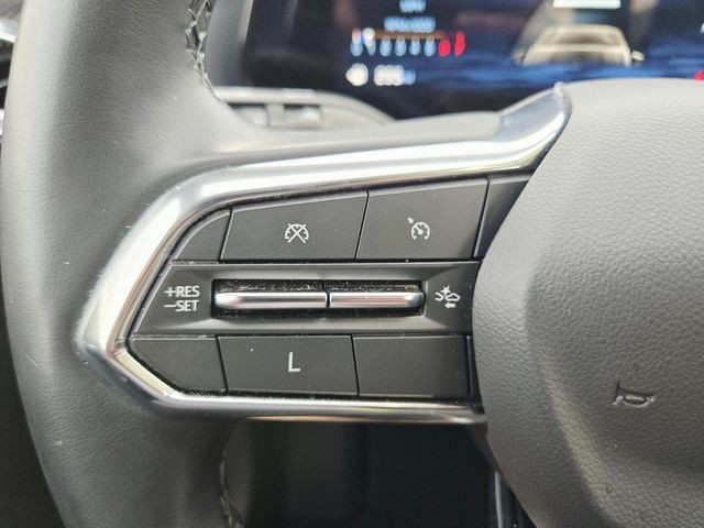 Chevrolet Equinox Vehicle Full-screen Gallery Image 15