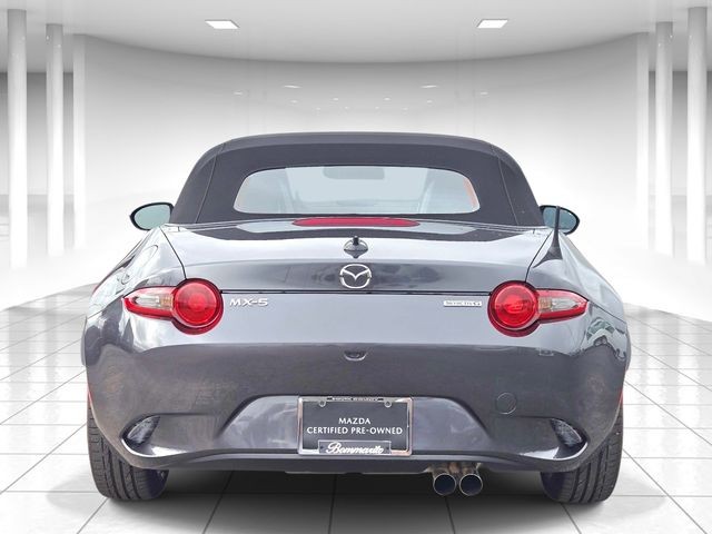 Mazda MX-5 Miata Vehicle Full-screen Gallery Image 04
