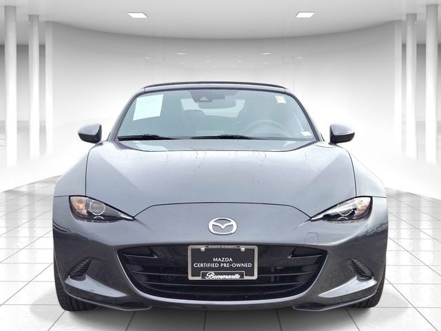 Mazda MX-5 Miata Vehicle Full-screen Gallery Image 05