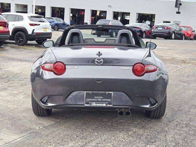 Mazda MX-5 Miata Vehicle Full-screen Gallery Image 09