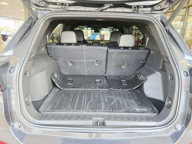 Chevrolet Equinox Vehicle Full-screen Gallery Image 10