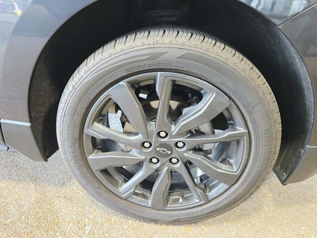 Chevrolet Equinox Vehicle Full-screen Gallery Image 13