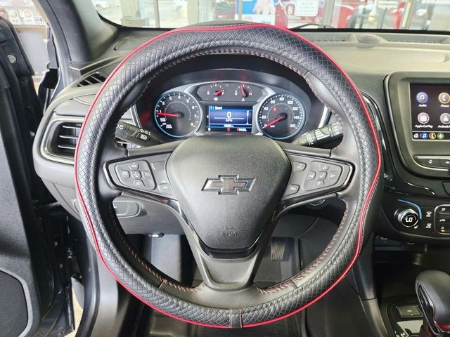 Chevrolet Equinox Vehicle Full-screen Gallery Image 15