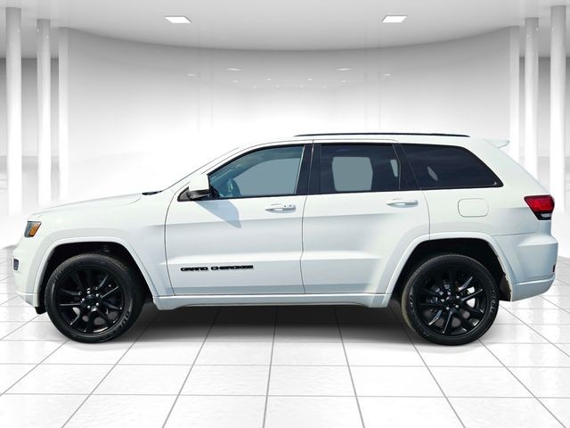 Jeep Grand Cherokee Vehicle Full-screen Gallery Image 02