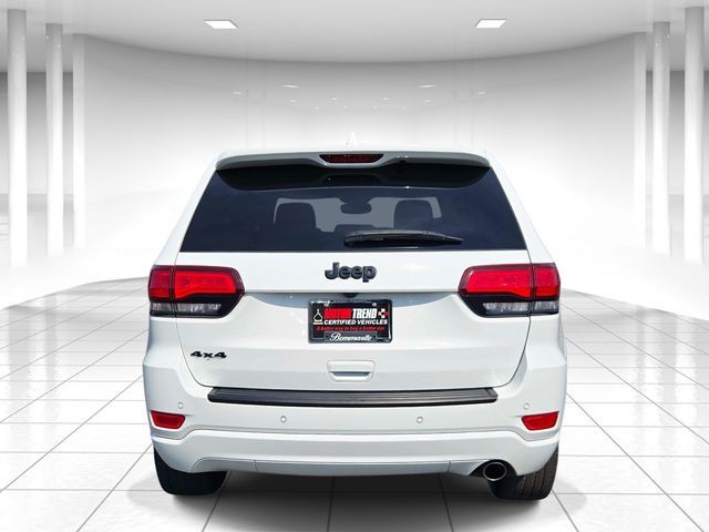Jeep Grand Cherokee Vehicle Full-screen Gallery Image 04