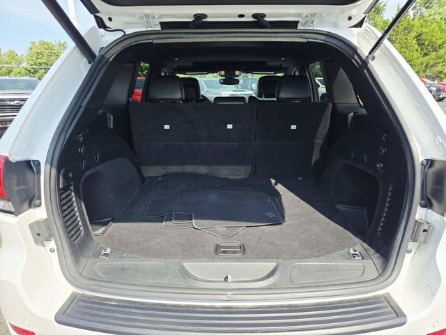 Jeep Grand Cherokee Vehicle Full-screen Gallery Image 11