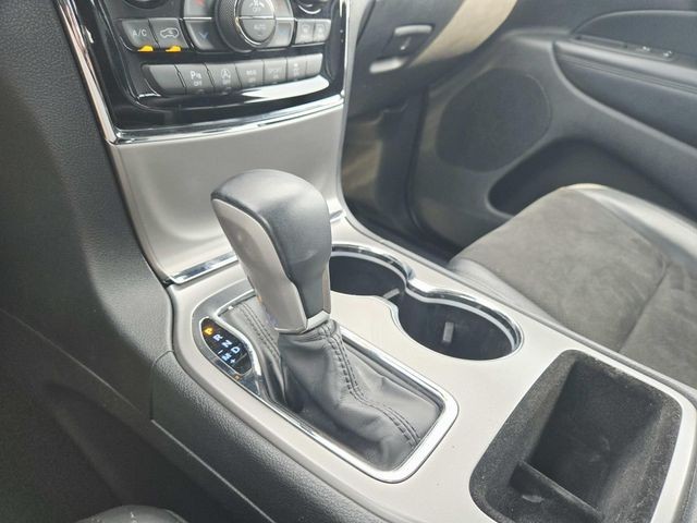 Jeep Grand Cherokee Vehicle Full-screen Gallery Image 27
