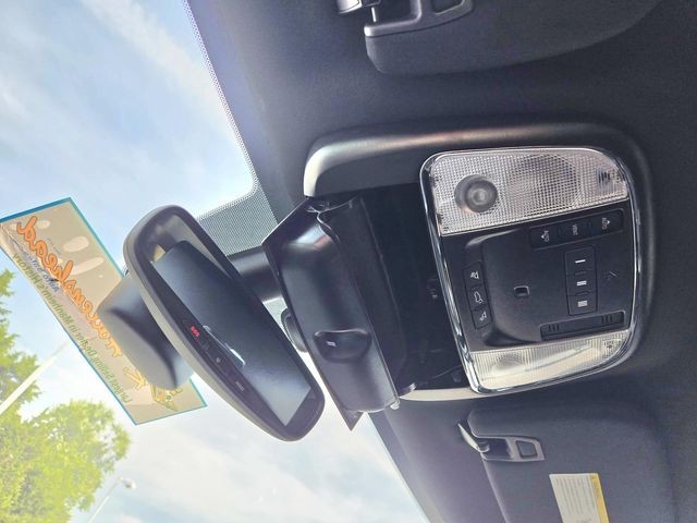 Jeep Grand Cherokee Vehicle Full-screen Gallery Image 29
