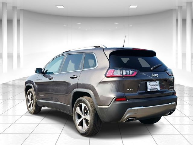 Jeep Cherokee Vehicle Full-screen Gallery Image 03