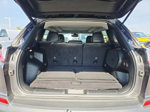 Jeep Cherokee Vehicle Full-screen Gallery Image 11