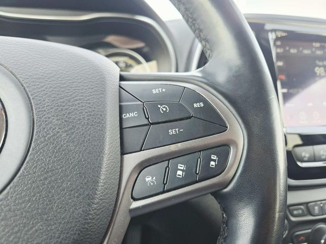 Jeep Cherokee Vehicle Full-screen Gallery Image 18
