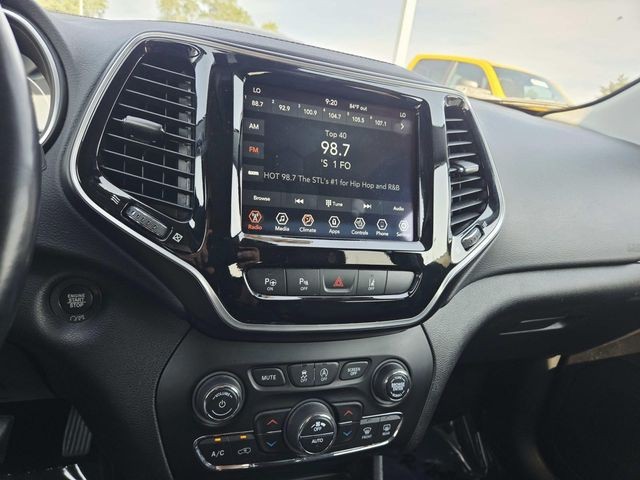 Jeep Cherokee Vehicle Full-screen Gallery Image 21