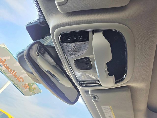 Jeep Cherokee Vehicle Full-screen Gallery Image 28