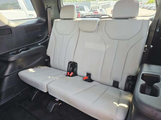 Hyundai Palisade Vehicle Full-screen Gallery Image 10