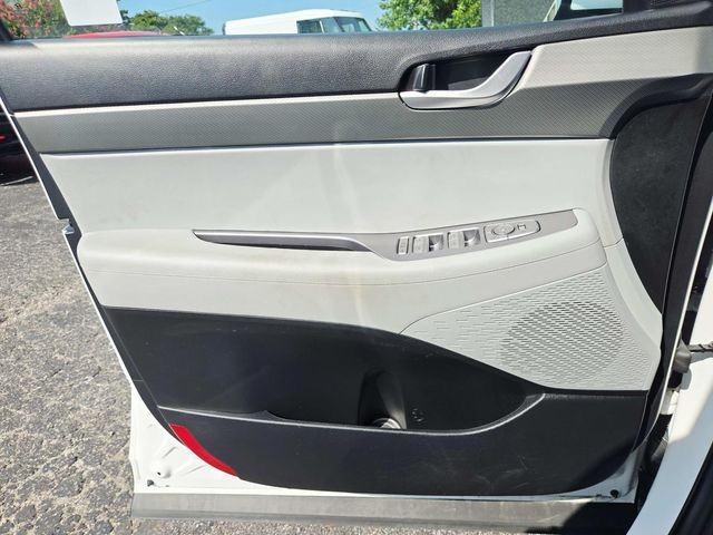 Hyundai Palisade Vehicle Full-screen Gallery Image 32
