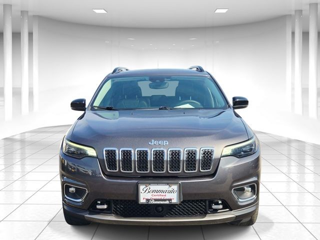 Jeep Cherokee Vehicle Full-screen Gallery Image 05