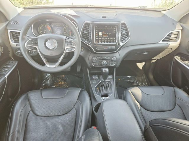 Jeep Cherokee Vehicle Full-screen Gallery Image 07