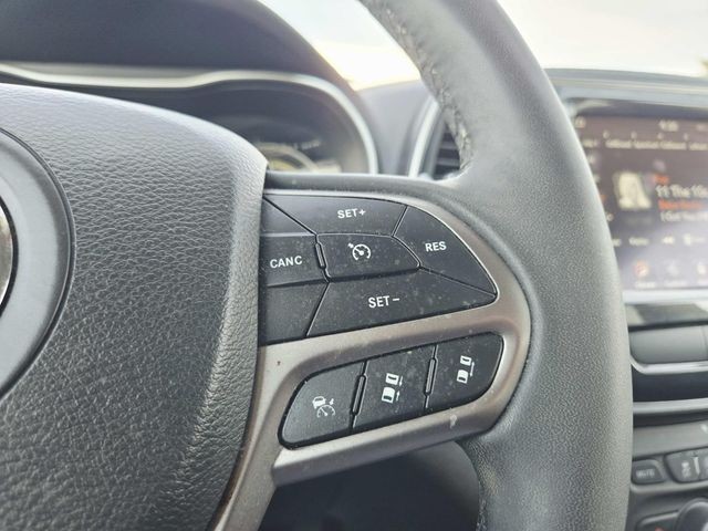 Jeep Cherokee Vehicle Full-screen Gallery Image 18